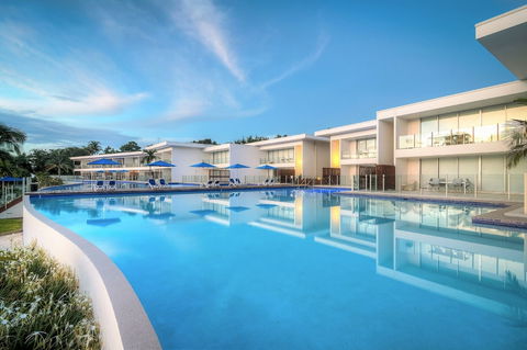 Pool Port Douglas - Sydneys Hotel 3