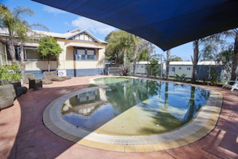 Amaroo Holiday Park - Sydneys Hotel 0