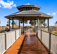 Quality Suites Point Cook Seasons 5 - Sydneys Hotel