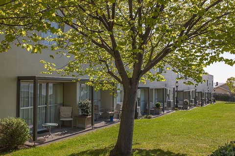 Bay View Villas - Sydneys Hotel 1