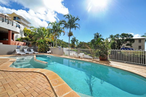 At Whitsunday Vista Holiday Apartments - Sydneys Hotel 1