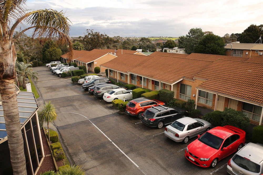 Attwood VIC Sydneys Hotel