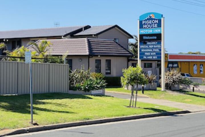 Ulladulla NSW Sydneys Hotel