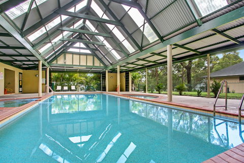 Raffertys Resort - Sydneys Hotel 4