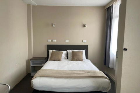 Astor Hotel Motel - Sydneys Hotel 7