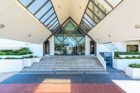 Rendezvous Hotel Perth Scarborough - Sydneys Hotel 0