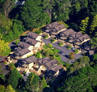 Falls Mountain Retreat - Sydneys Hotel
