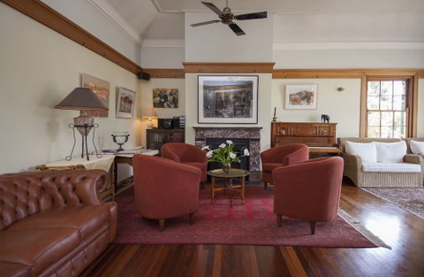 Silvermere - Sydneys Hotel 2