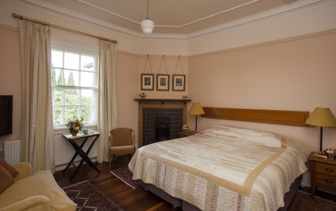 Silvermere - Sydneys Hotel 5