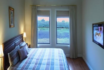 Barossa Shiraz Estate - Sydneys Hotel 3