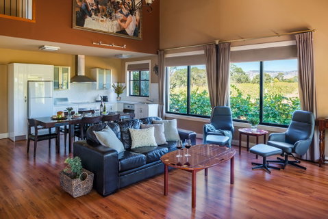 Barossa Shiraz Estate - Sydneys Hotel 5