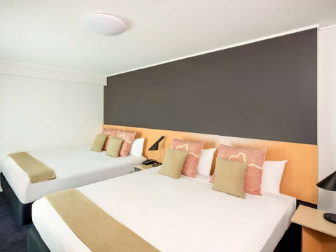 Ibis Sydney World Square - Sydneys Hotel 5
