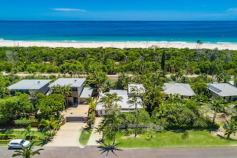A PERFECT STAY - Allure - Sydneys Hotel 0