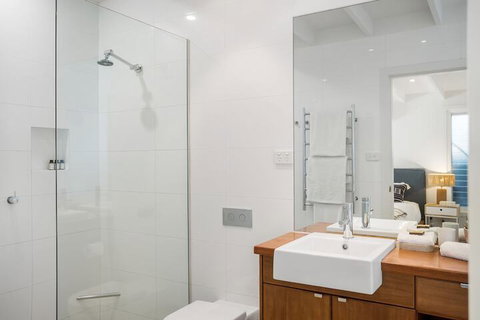 A PERFECT STAY - Allure - Sydneys Hotel 6