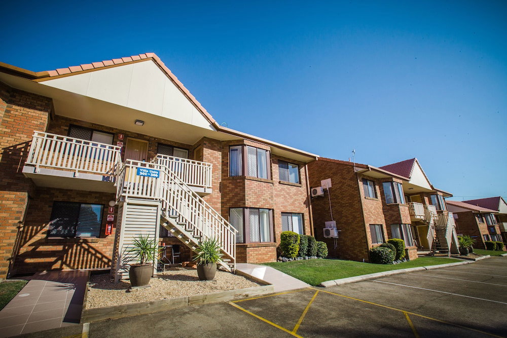 Robertson QLD Sydneys Hotel