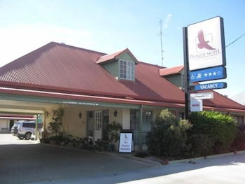 Pioneer Motel - Sydneys Hotel 2