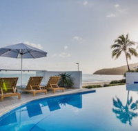 Tingirana Noosa - Sydneys Hotel
