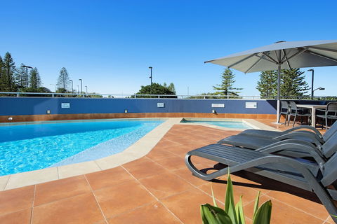 ULTIQA Shearwater Resort - Sydneys Hotel 1