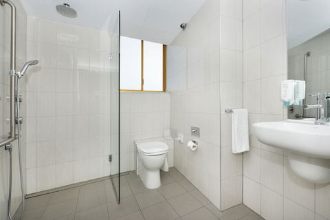 Atlantic Tower Motor Inn - Sydneys Hotel 6
