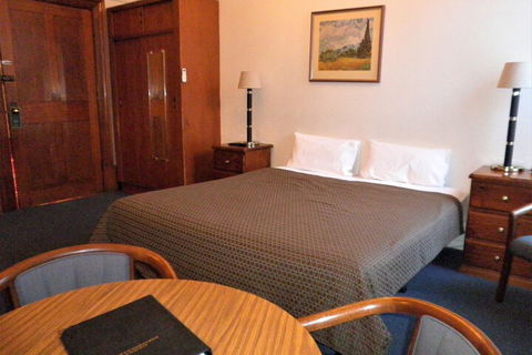 Princes Lodge Motel - Sydneys Hotel 7