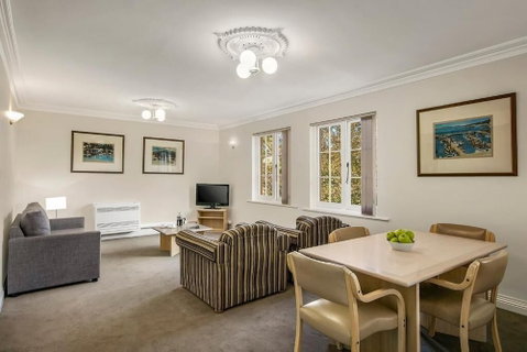 Quest Trinity House - Sydneys Hotel 4