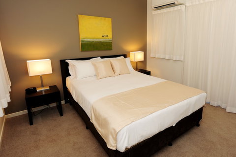 Gladstone City Central Apartment Hotel - Sydneys Hotel 5