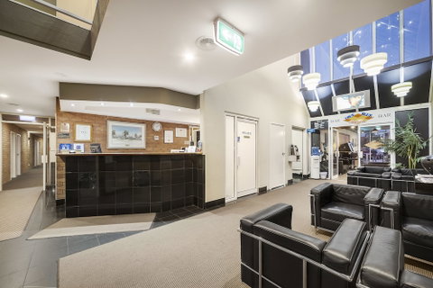 Ciloms Airport Lodge - Sydneys Hotel 3