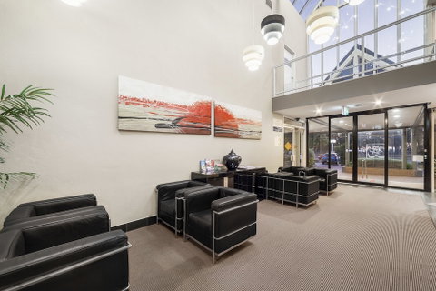 Ciloms Airport Lodge - Sydneys Hotel 2