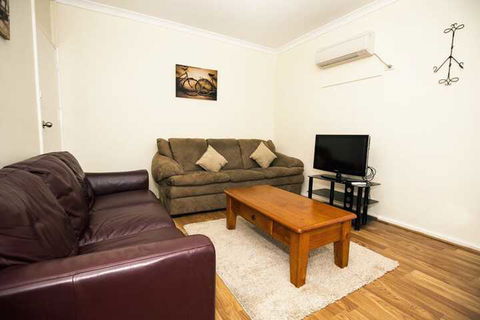 Kalgoorlie Overland Motel - Sydneys Hotel 7