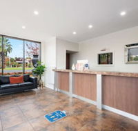 Comfort Inn Deakin Palms - Sydneys Hotel