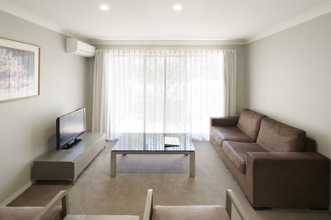 Pinnacle Apartments - Sydneys Hotel 4