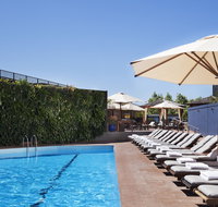 Four Seasons Hotel Sydney - Sydneys Hotel