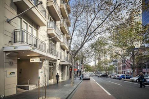 Quest On Lonsdale - Sydneys Hotel 0
