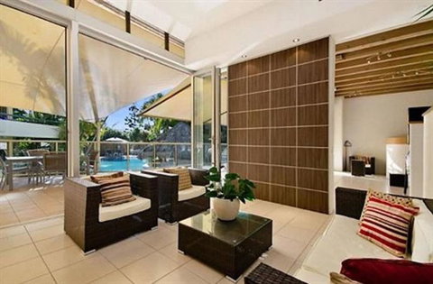 Noosa International Resort - Sydneys Hotel 1