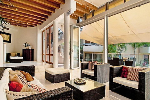 Noosa International Resort - Sydneys Hotel 2
