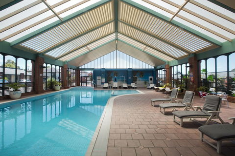 All Seasons Resort - Sydneys Hotel 6