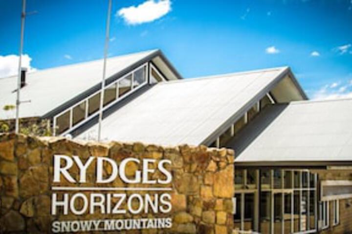 Kosciuszko NSW Sydneys Hotel