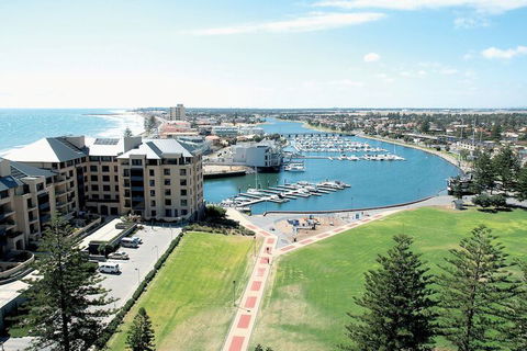 Oaks Glenelg Liberty Suites - Sydneys Hotel 4