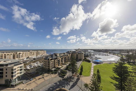 Oaks Glenelg Liberty Suites - Sydneys Hotel 7