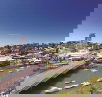 Oaks Townsville Gateway Suites - Sydneys Hotel