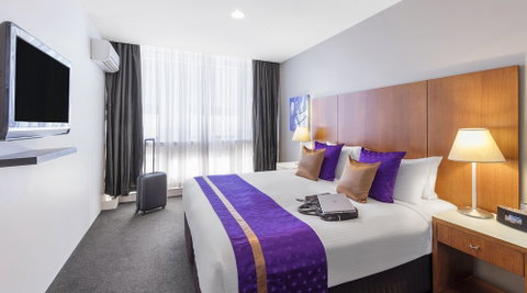 Park Regis Griffin Suites - Sydneys Hotel 1