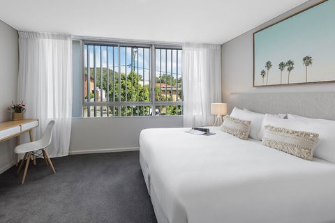 Oaks Nelson Bay Lure Suites - Sydneys Hotel 3