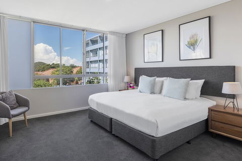 Oaks Nelson Bay Lure Suites - Sydneys Hotel 2