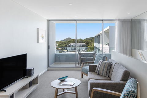 Oaks Nelson Bay Lure Suites - Sydneys Hotel 4