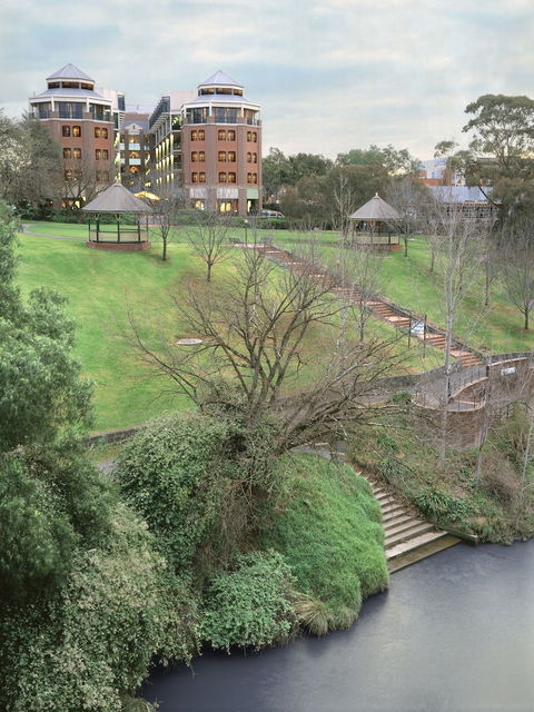 Amora Hotel Riverwalk Melbourne - Sydneys Hotel 3