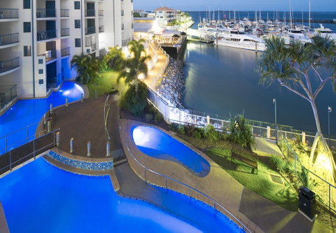 Mantra Hervey Bay - Sydneys Hotel 5