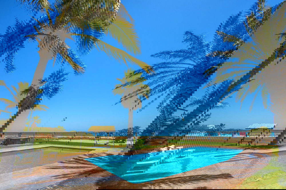 Coral Bay WA Sydneys Hotel