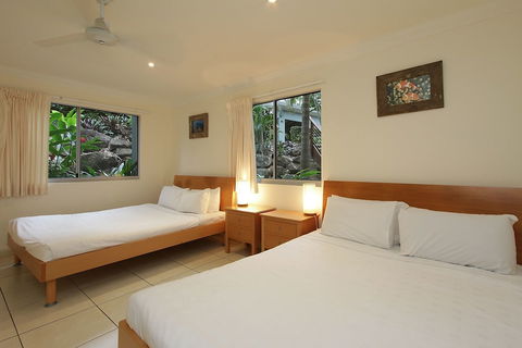 Hamilton Island Holiday Homes - Sydneys Hotel 5