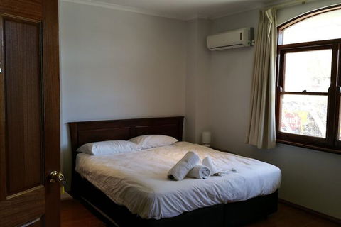 Adelaide House Apartments Fremantle - Sydneys Hotel 7