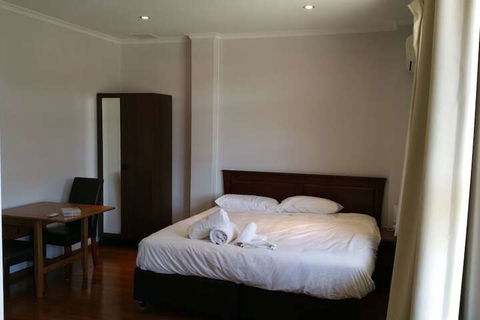 Adelaide House Apartments Fremantle - Sydneys Hotel 5